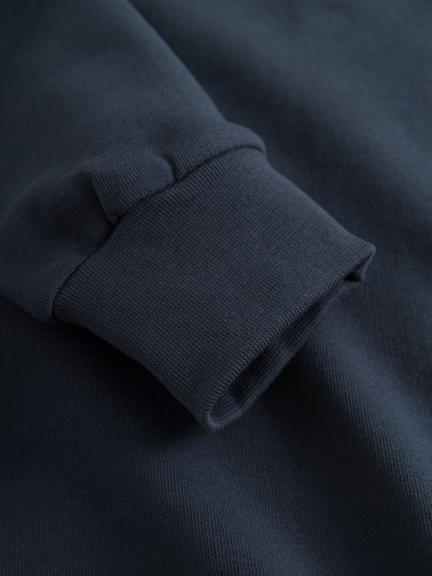 Sweatshirt Erik Basic Badge Total Eclipse