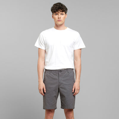 Hose Chino Shorts Nacka Grey in Grau von Dedicated Brand.