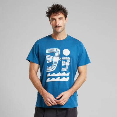 T-Shirt Stockholm Seagulls and Waves Midnight Blue von Dedicated Brand.