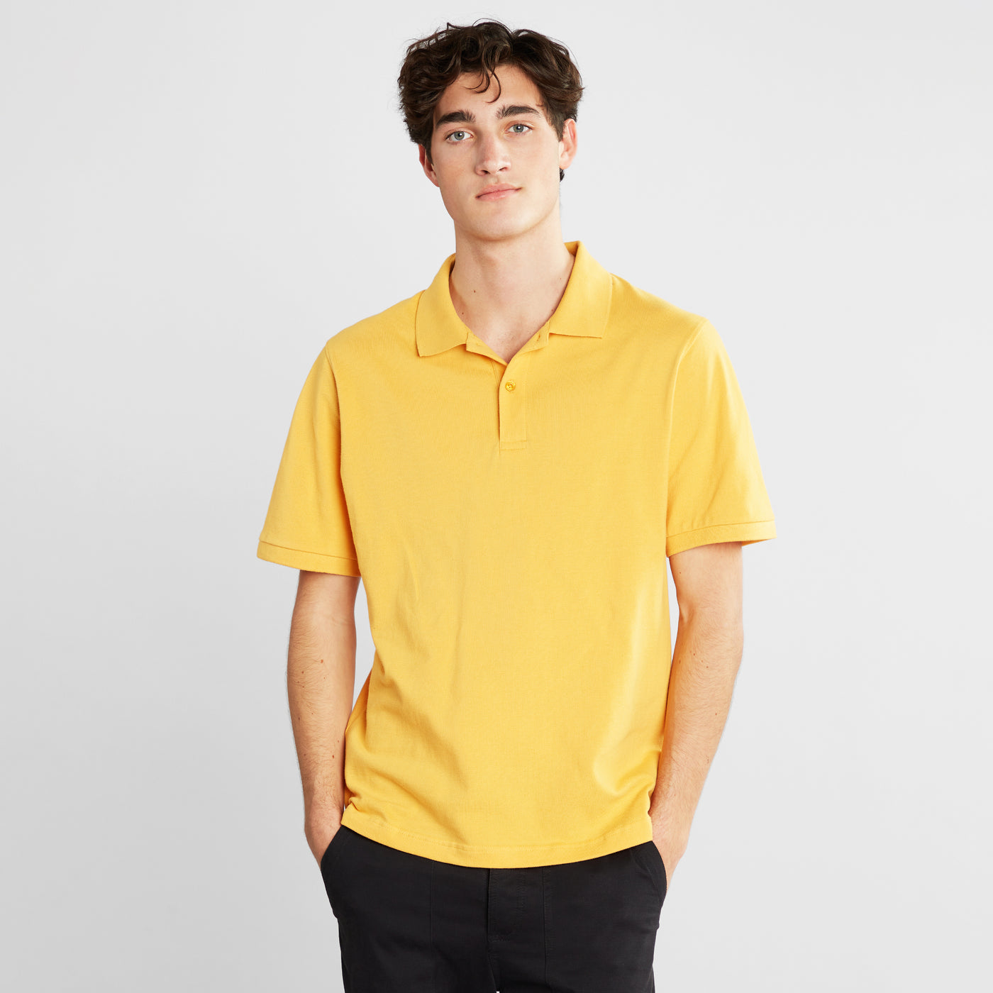 Polo Shirt Vaxholm Honey Yellow in gelb.